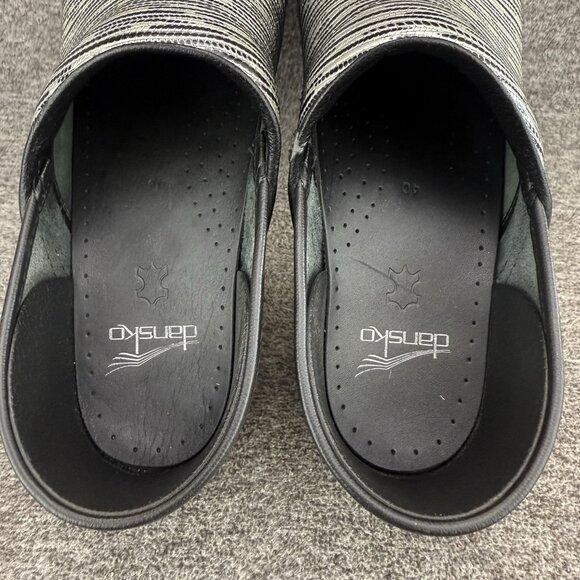 ✅Dansko Professional Clogs Striped Patent Leather Comfort Shoes Women’s 9.5/40 - Picture 4 of 10